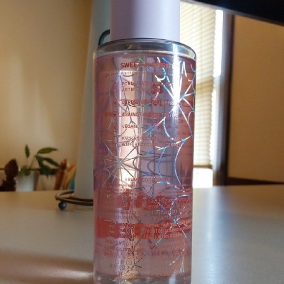 Pink Good Ghoul Body Mist with Spider Web Design - Picture 4 of 4